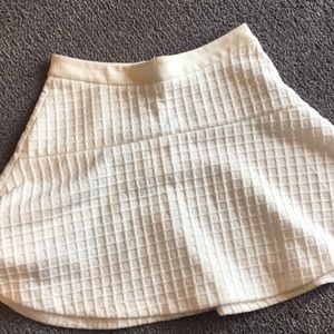 Banana Republic White skirt